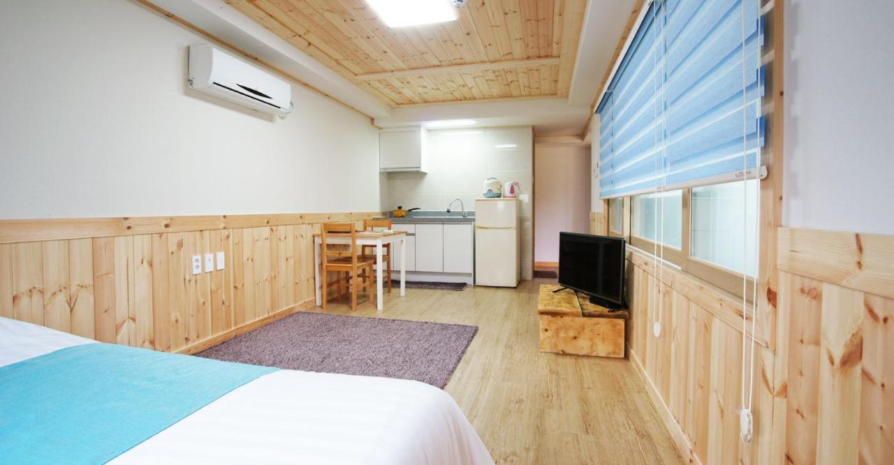 Gotjawal Geomunoreum Pension Jeju by Eksteriør bilde