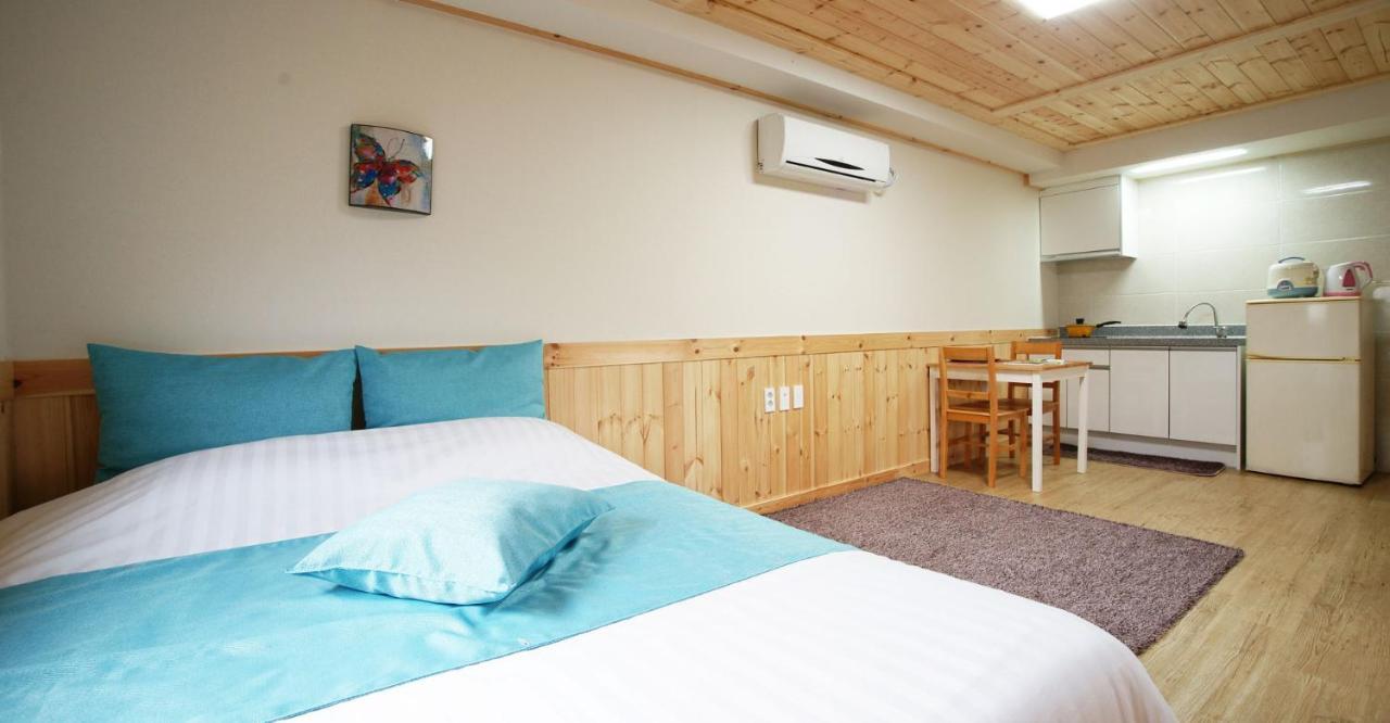 Gotjawal Geomunoreum Pension Jeju by Eksteriør bilde