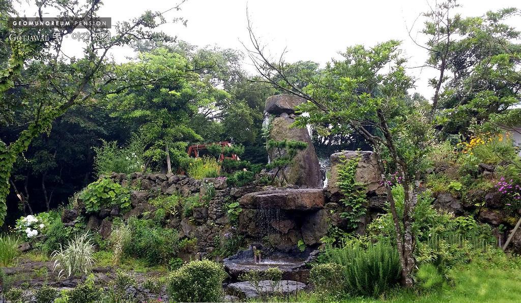 Gotjawal Geomunoreum Pension Jeju by Eksteriør bilde