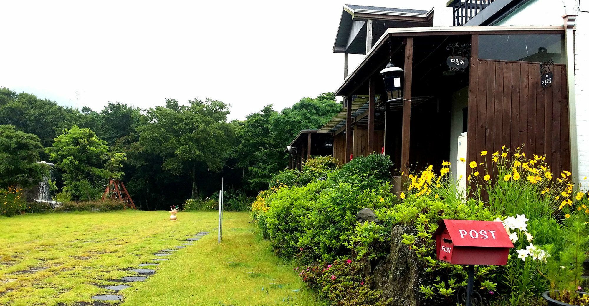 Gotjawal Geomunoreum Pension Jeju by Eksteriør bilde