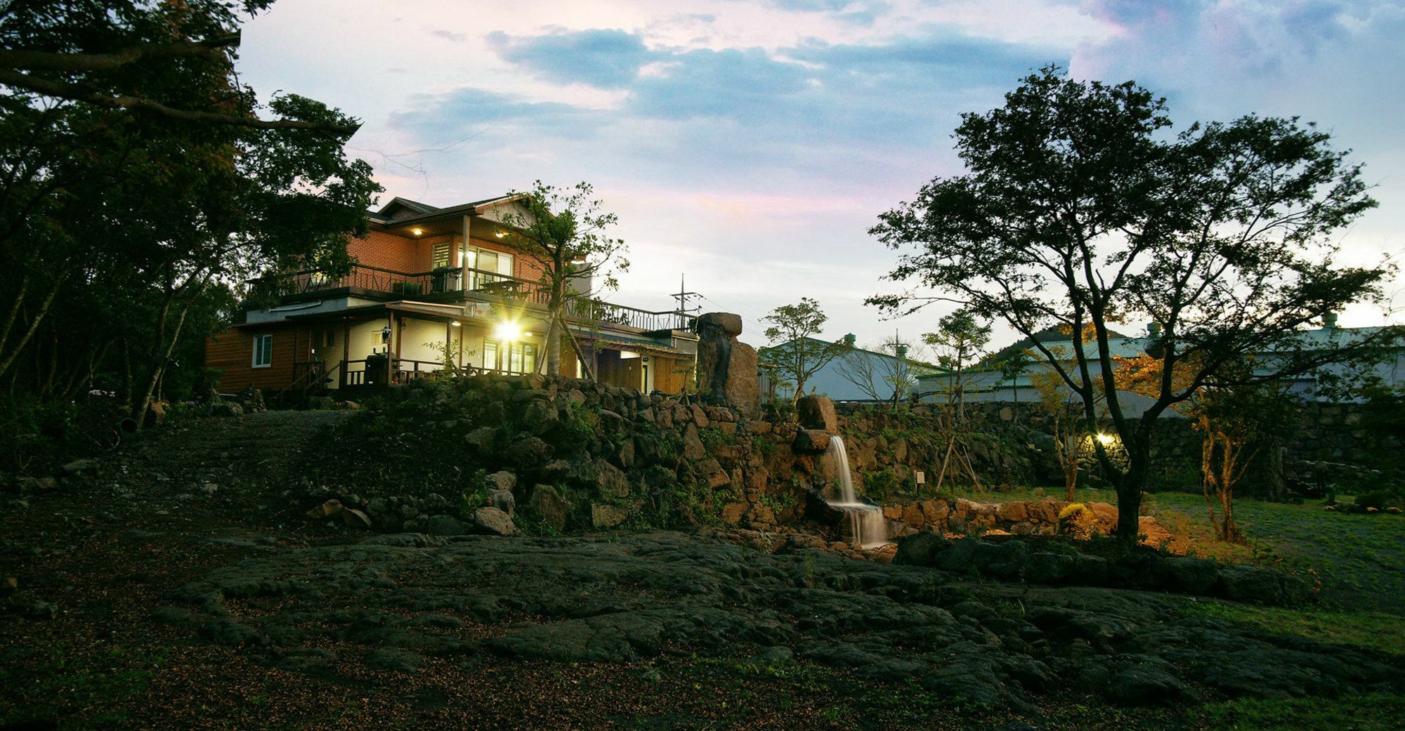 Gotjawal Geomunoreum Pension Jeju by Eksteriør bilde